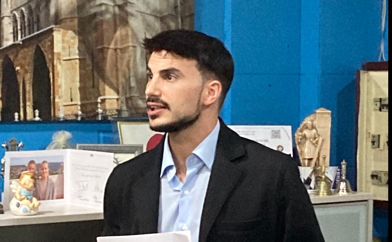 Jorge de Juan Fernández recorre la Pasión y Muerte de Jesús a partir de los textos evangélicos