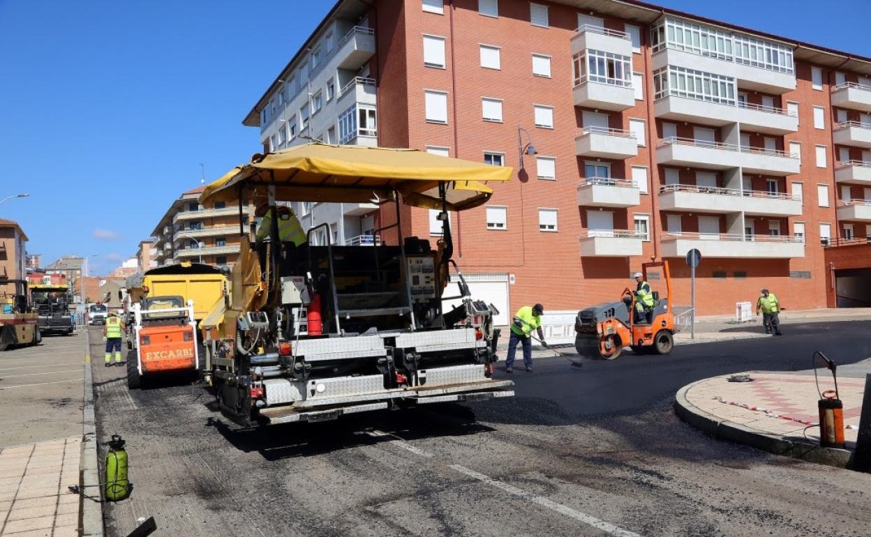 Asfaltado de las calles de León.