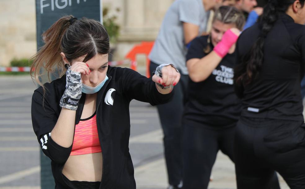 Sesión de boxeo en la calle de la mano de Altafit.