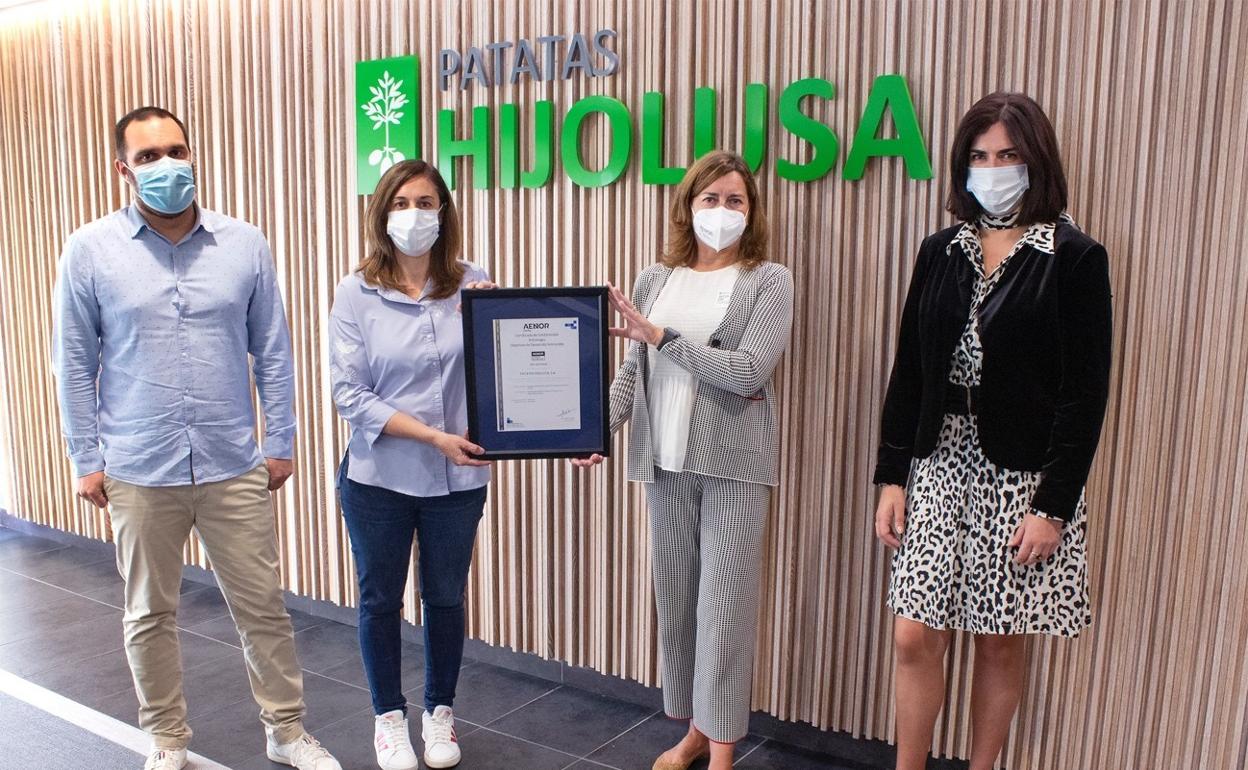 Patatas Hijolusa recibe la Certificación de Desarrollo Sostenible (ODS) de AENOR. 