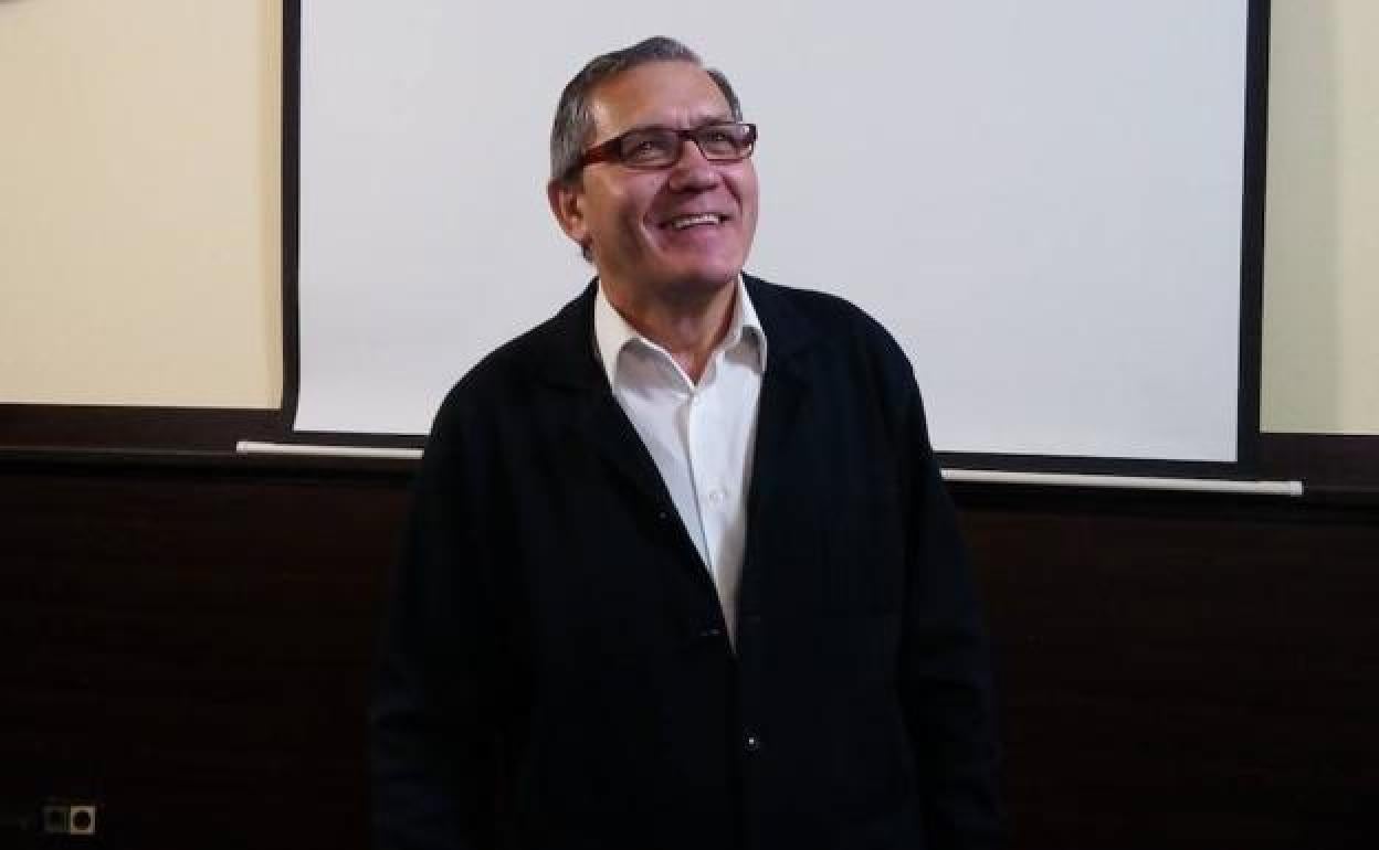 El portavoz municipal del PP en Cacabelos, Adolfo Canedo. 