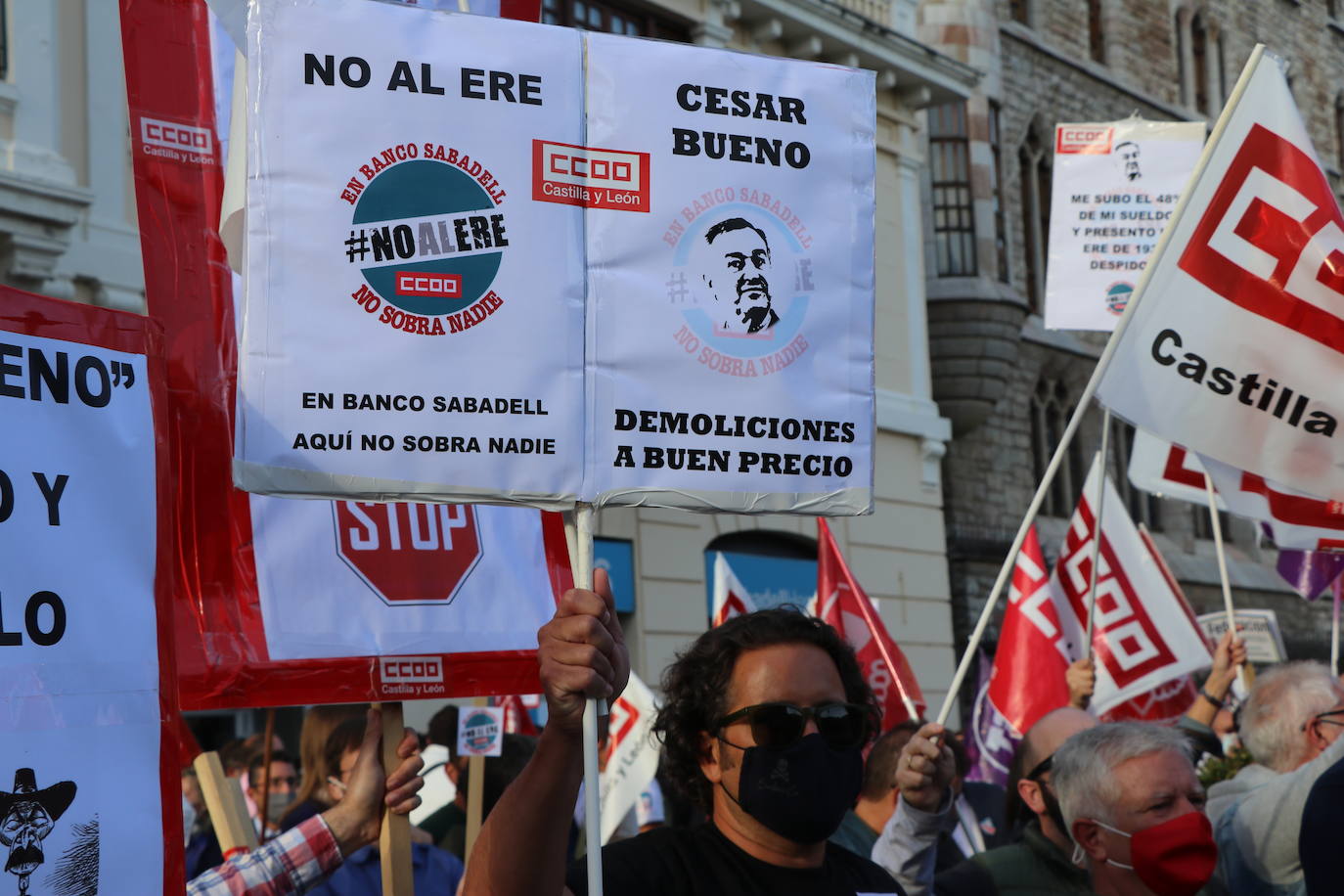 Las organizaciones sindicales solicitan «el cese total» del Ere planteado por la entidad bancaria.