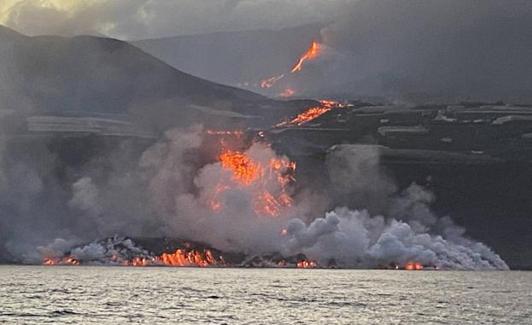 La llava en su llegada al mar. 