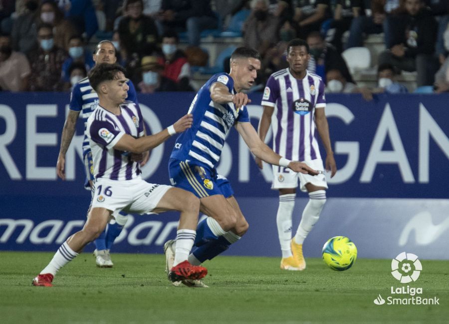 Deportiva y Valladolid ofrecen un vibrante partido que acaba con empate 2-2 con doblete de Yuri