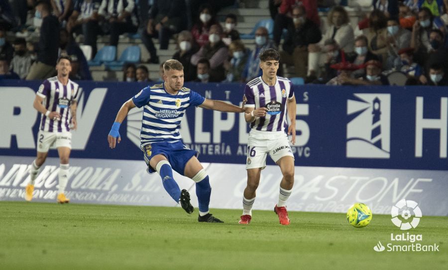 Deportiva y Valladolid ofrecen un vibrante partido que acaba con empate 2-2 con doblete de Yuri