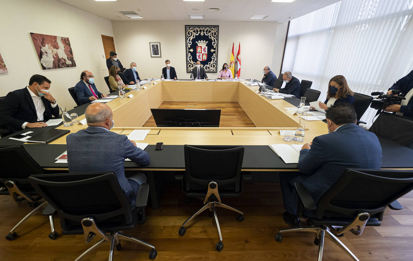 Reunión de la Junta de Portavoces de las Cortes.