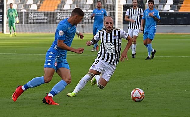 Jorge Moreno: «El fútbol no ha sido el mejor, pero el punto es bueno»
