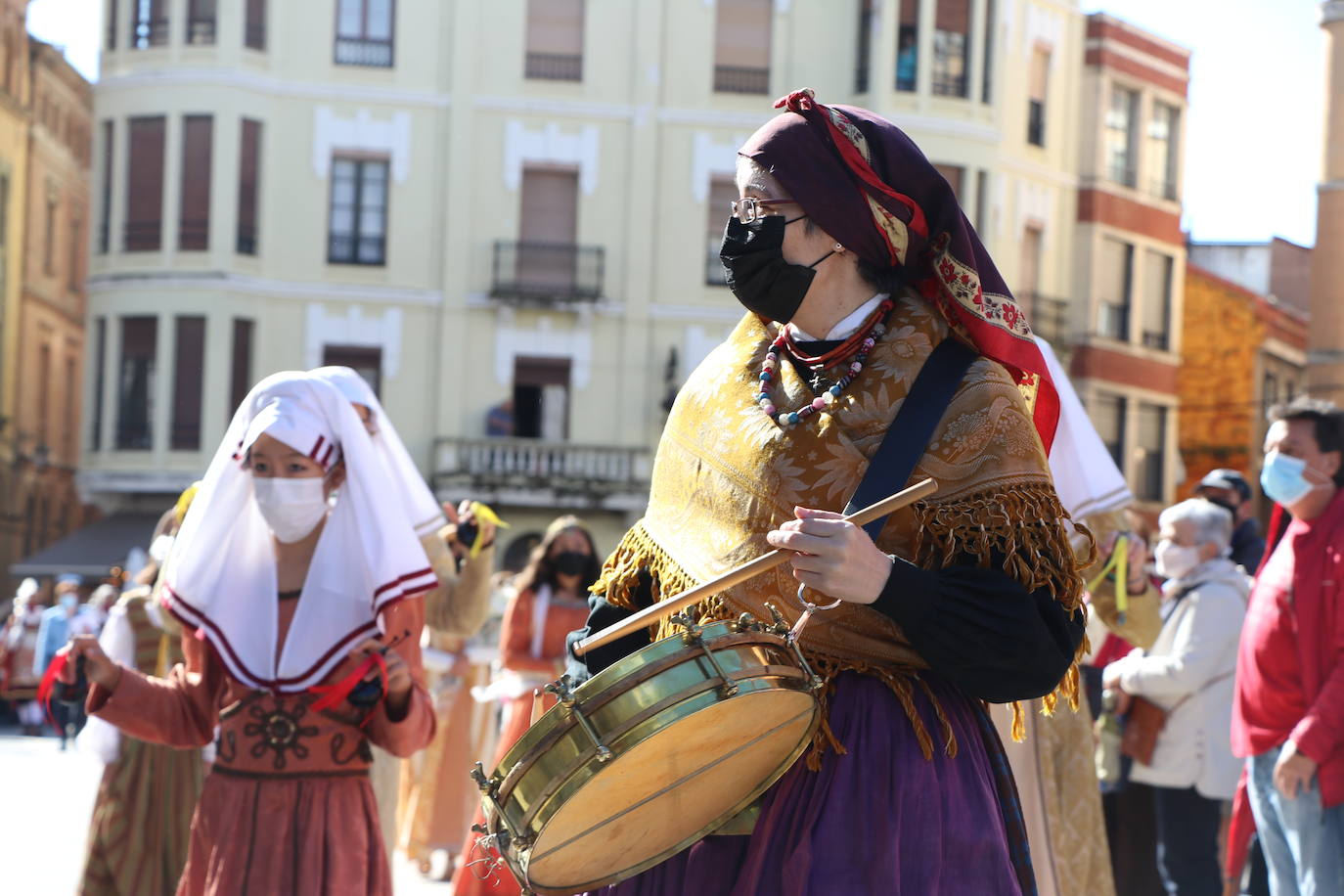 Ayuntamiento y Cabildo retomaron su habitual intercambio dialéctico sobre la obligatoriedad de la ofrenda municipal.