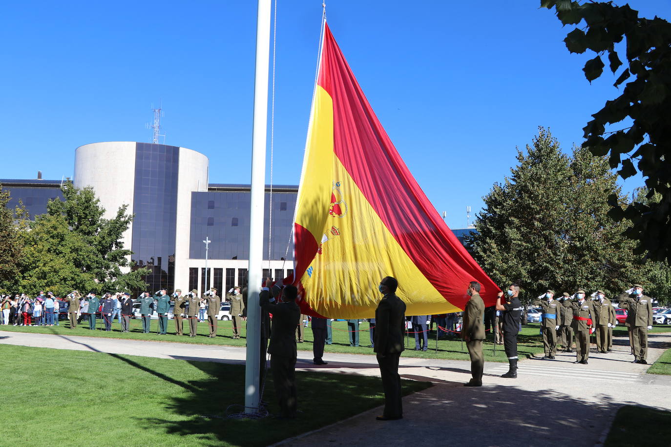 Acto castrense celebrado en León con motivo del día de la Hispanidad.