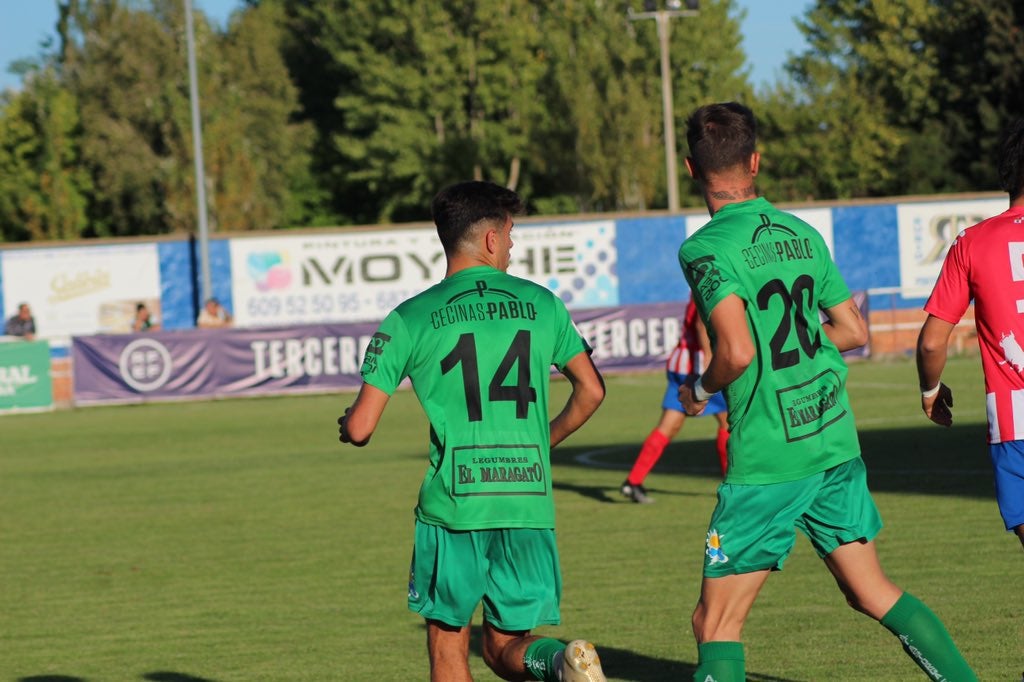 Imagen del Atlético Astorga en su duelo ante el Atlético Tordesillas.