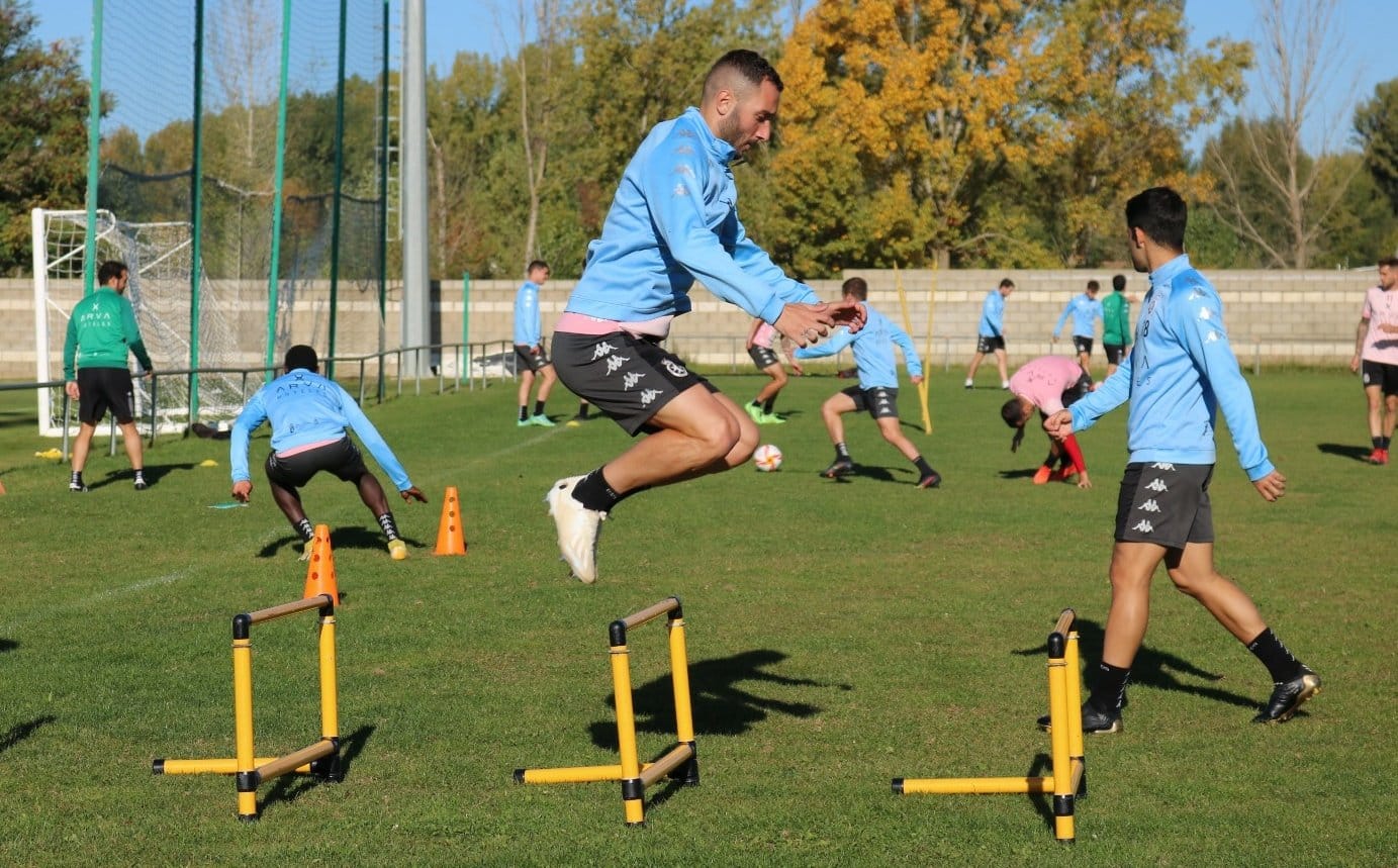 Imagen de Jon Ander Amelibia entrenando con la Cultural.