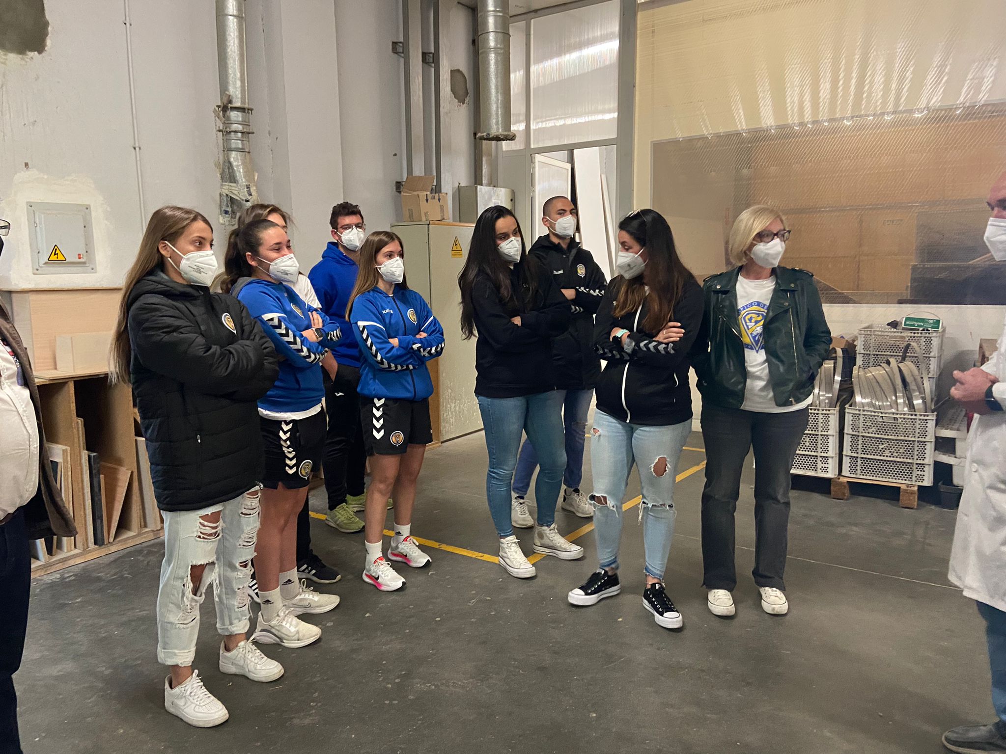 El equipo leonés visita las instalaciones de Asprona León