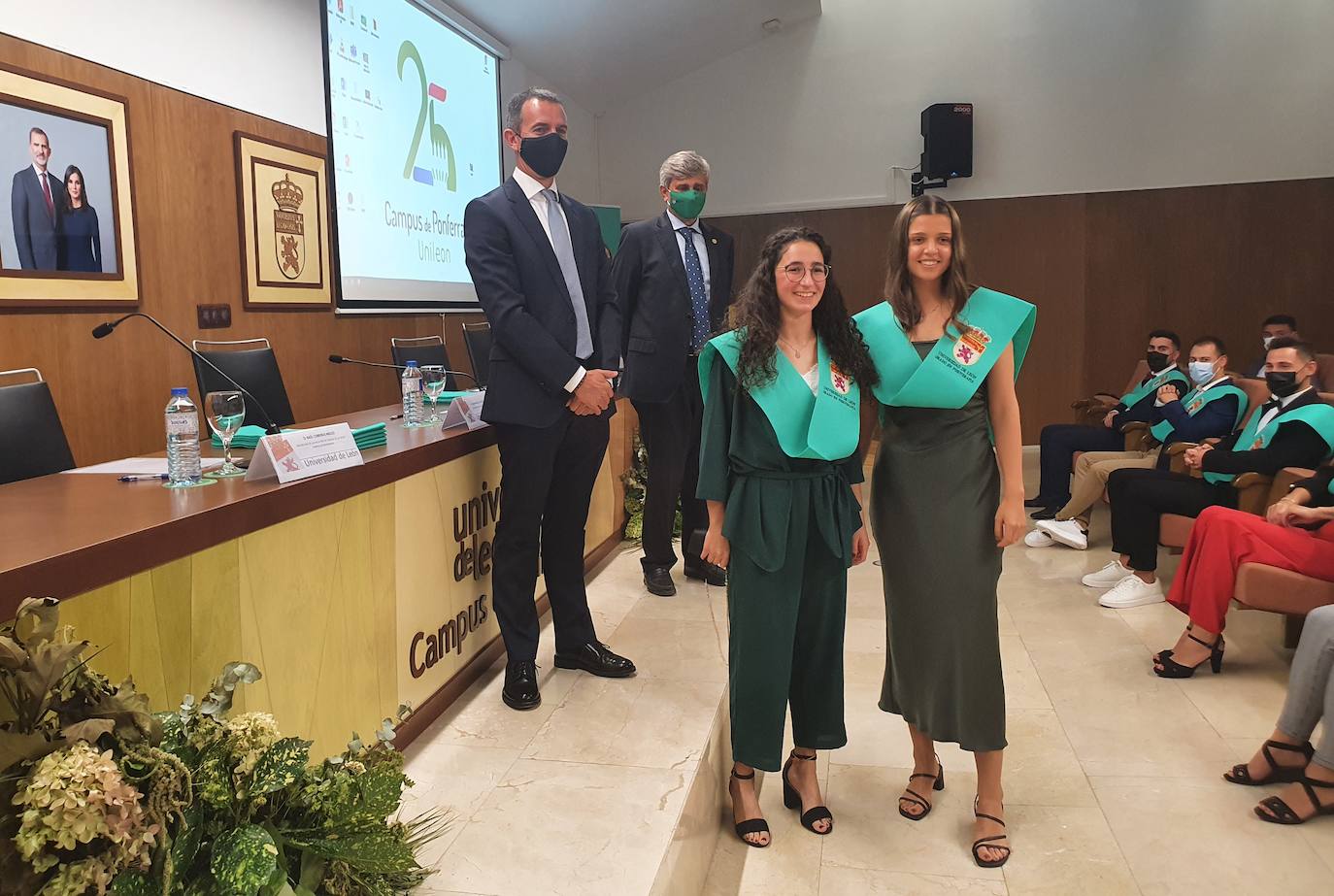 Fotos: Graduación de las VII promoción de Fisioterapia del Campus de Ponferrada