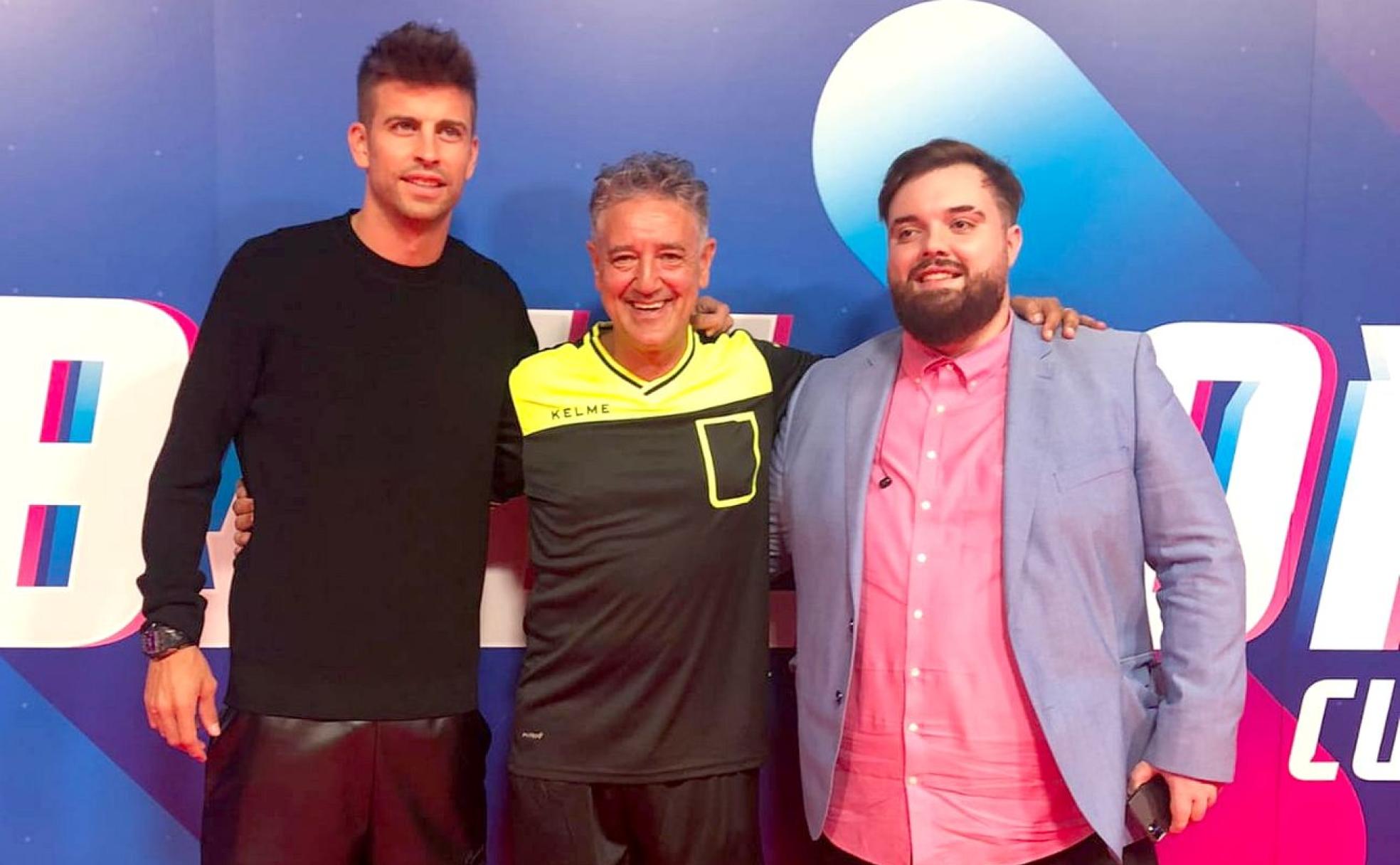 Gerard Pique, junto a Rafa Guerrero e Ibai Llanos. 