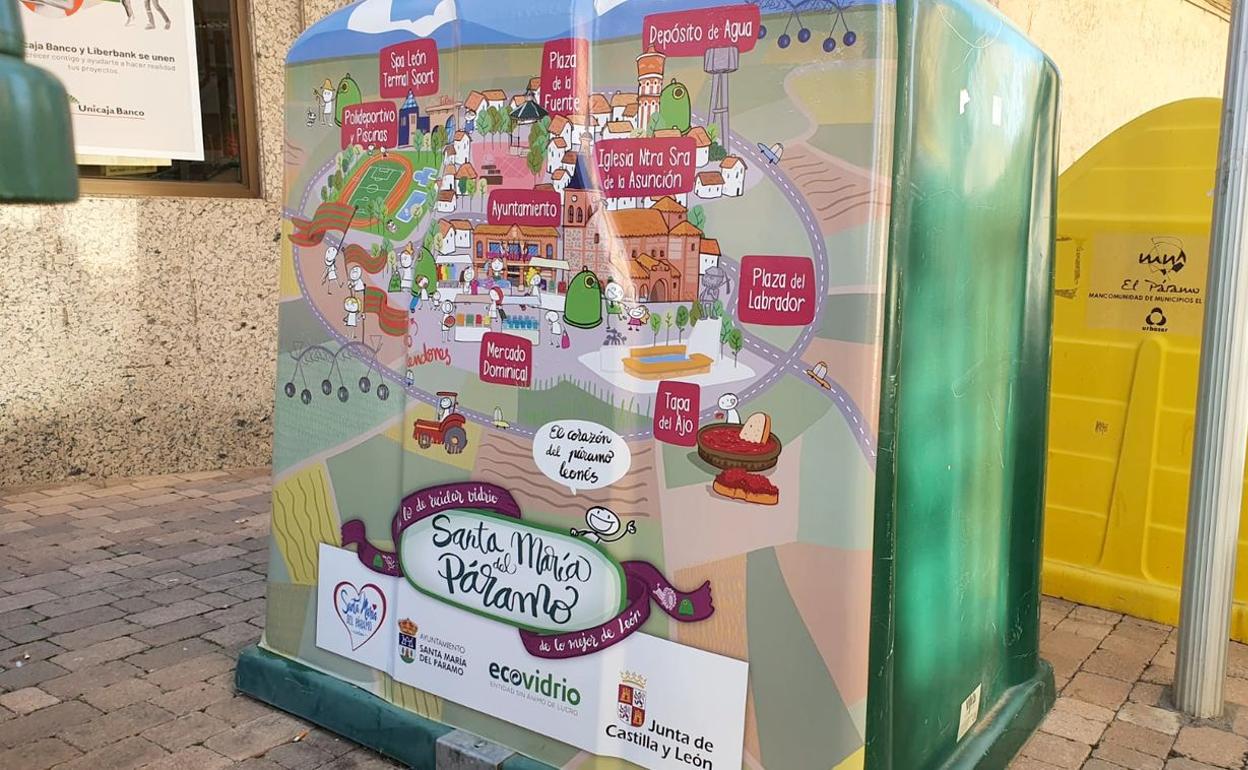 Imagen de uno de los contenedores personalizados que ya se pueden ver en Santa María del Páramo. 