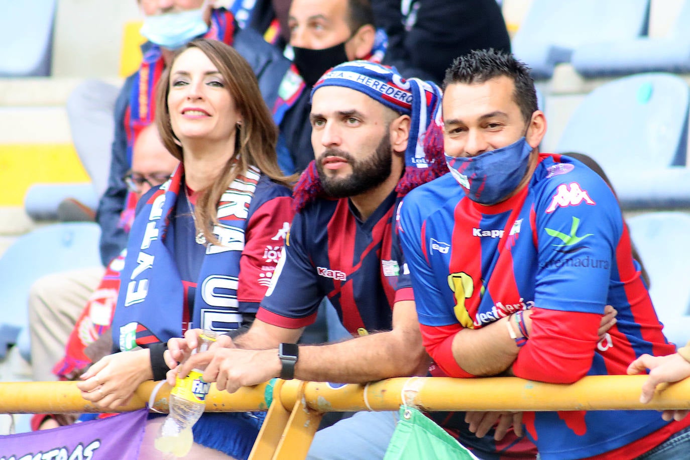 El conjunto leonés remonta para superar al Extremadura
