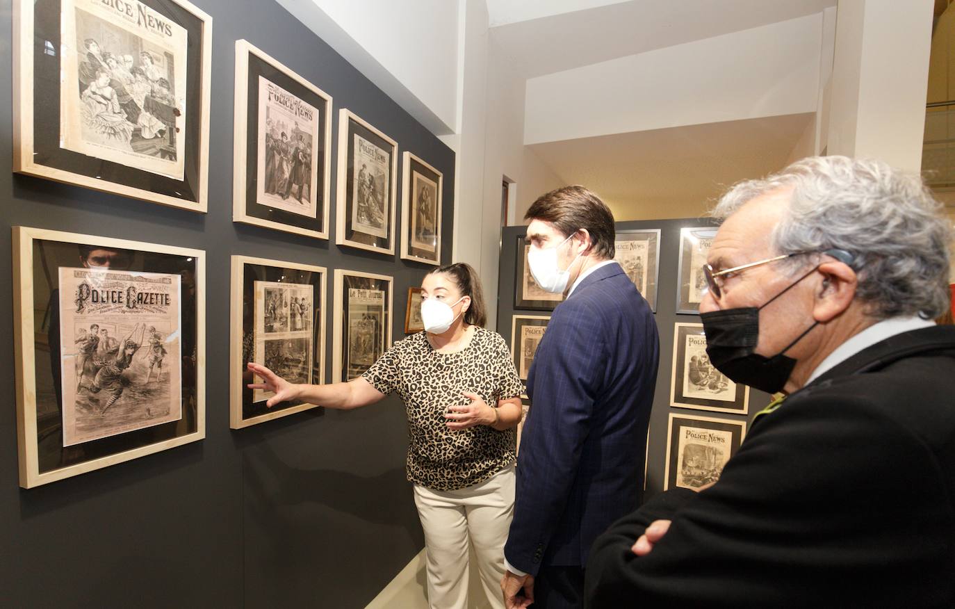 El alcalde de Carracedelo, entrega el Premio 'Con C de Cultura de Carracedelo', al empresario berciano José Luis Prada. La entrega del galardón coincide con la presentación de la exposición temporal del Museo Munic de Carracedelo sobre Sir Arthur Conan Doyle y su personaje literario Sherlock Holmes. 