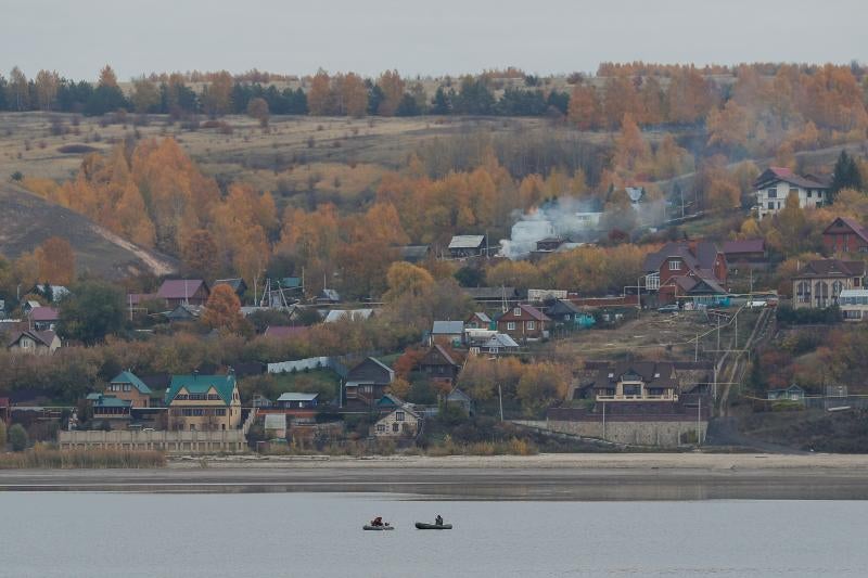 Otoño en la ciudad rusa de Svizyazhsk.