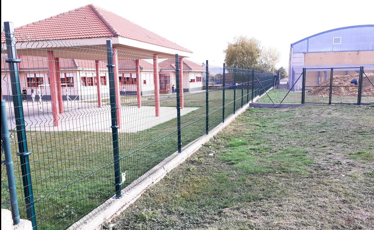 Instalación de un colegio en Sariegos.