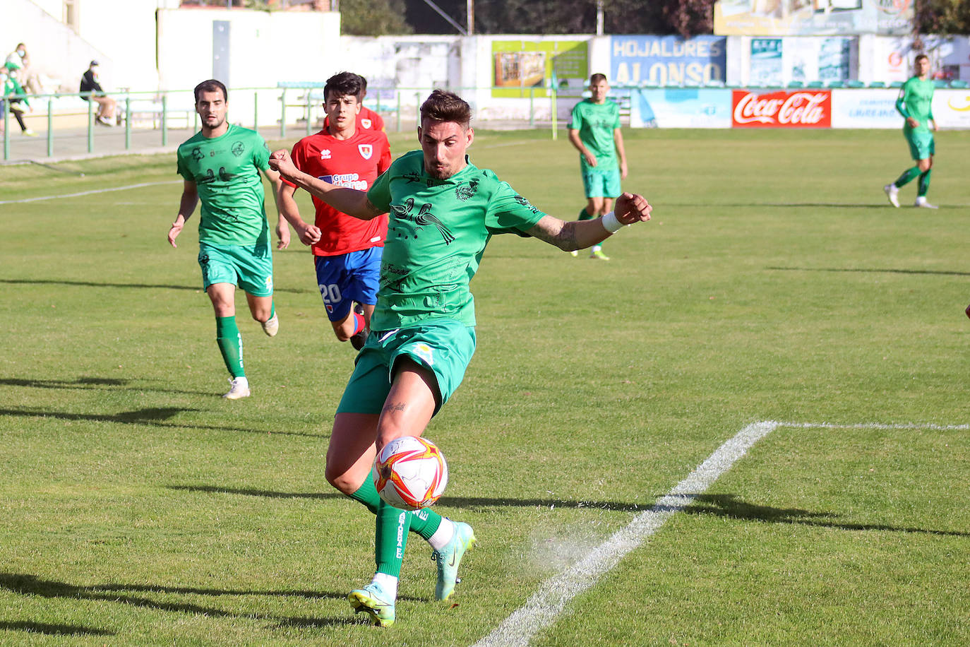 Fotos: Las mejores imágenes del Astorga-Numancia B