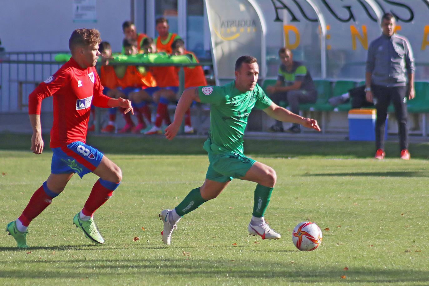 Fotos: Las mejores imágenes del Astorga-Numancia B