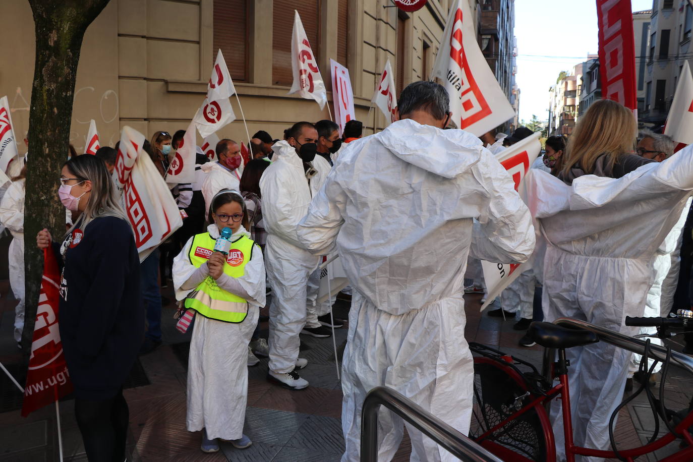 Reclaman que no haya deslocalización de sus puestos de trabajo y que no se siga adelante con la desindustrialización de León.