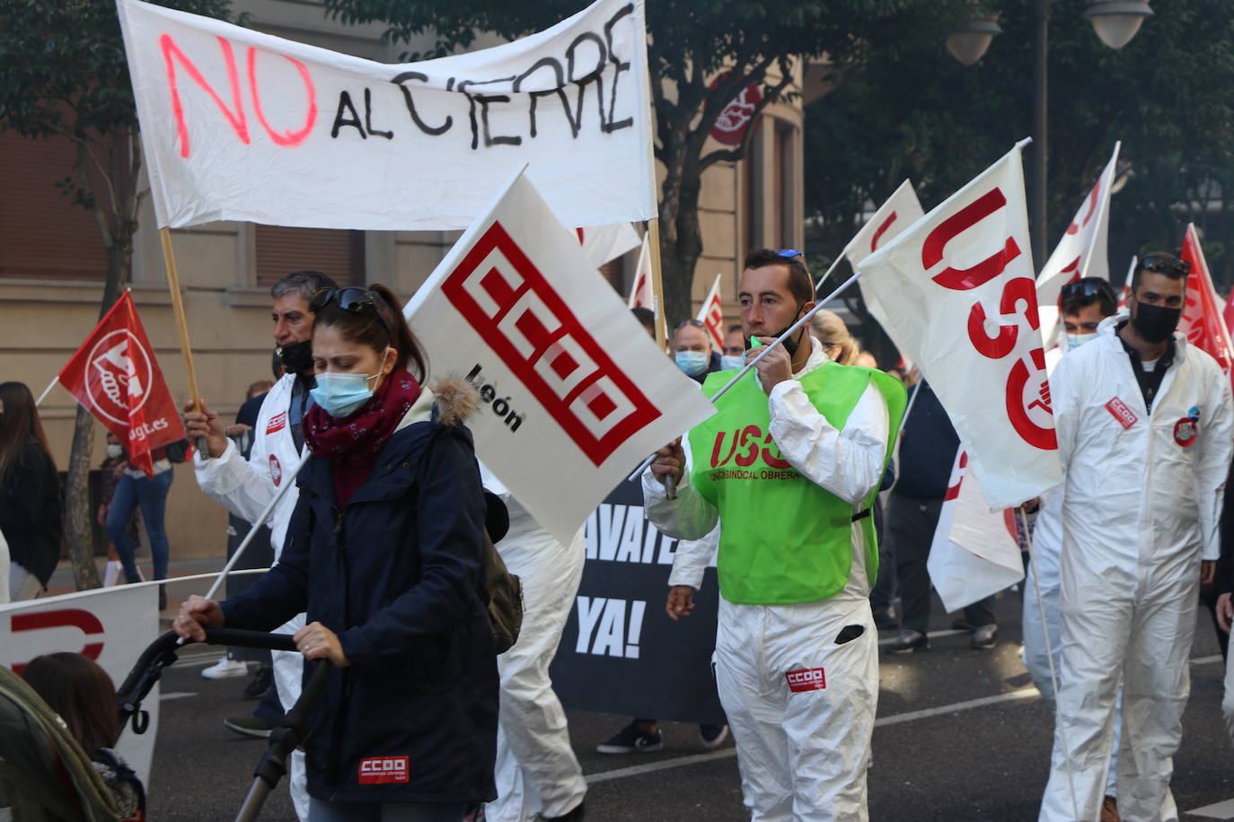 Reclaman que no haya deslocalización de sus puestos de trabajo y que no se siga adelante con la desindustrialización de León.