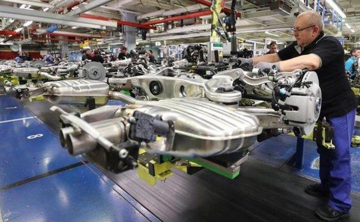 Los precios industriales aumentaron en la comunidad con fuerza.