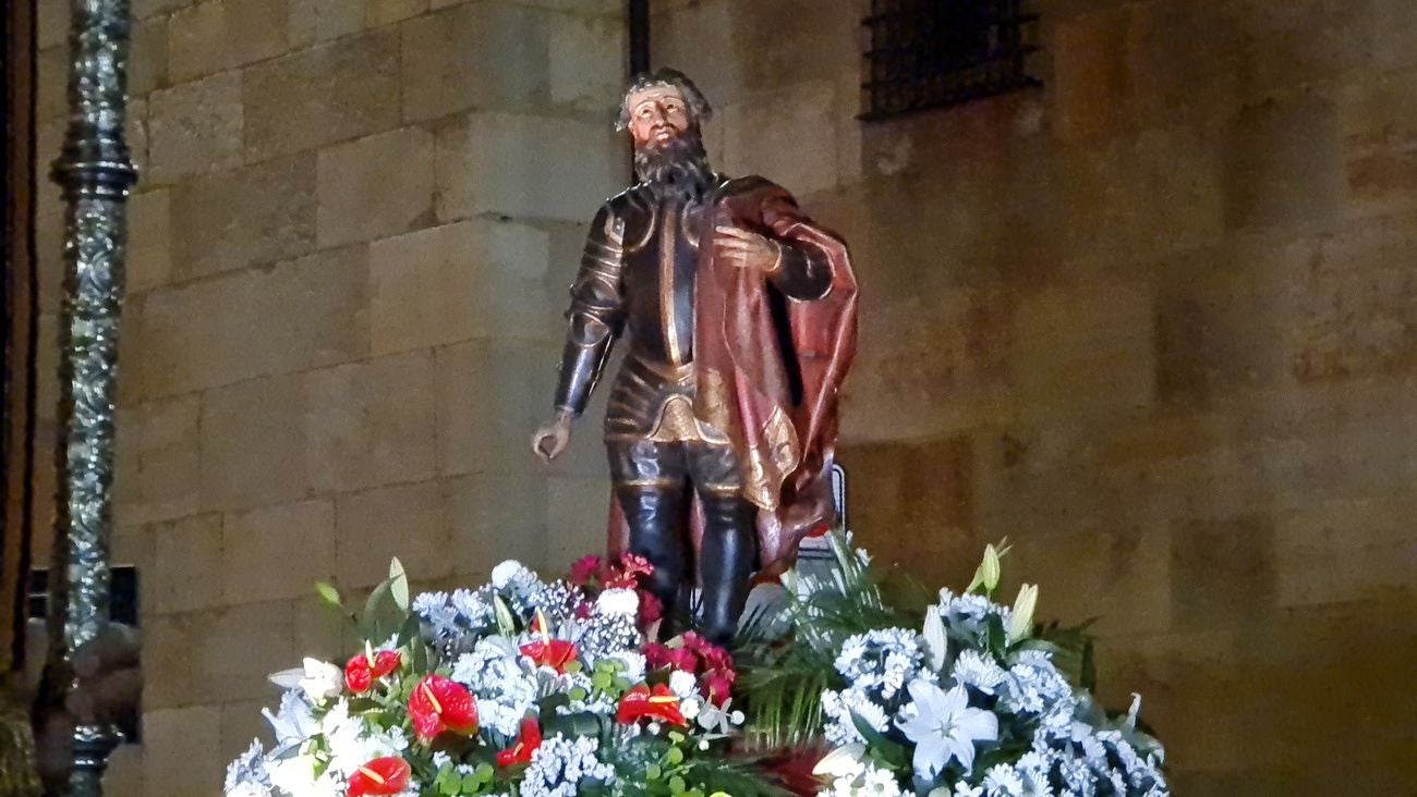 La parroquia de San Marcelo, en colaboración con la Hermandad de Santa Marta y de la Sagrada Cena y la Cofradía de las Siete Palabras de Jesús en la Cruz, procesiona al santo cuyos restos reposan en la iglesia a la que da nombre en un emotivo acto seguido por numeroso público. 