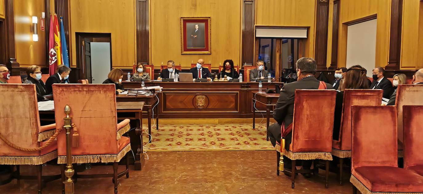 Fotos: Pleno ordinario del Ayuntamiento de León