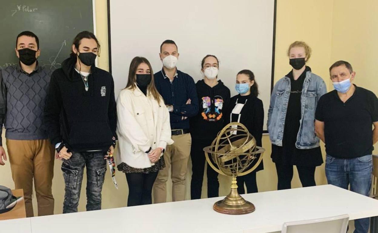 Jornadas sobre física en el Colegio Leonés.