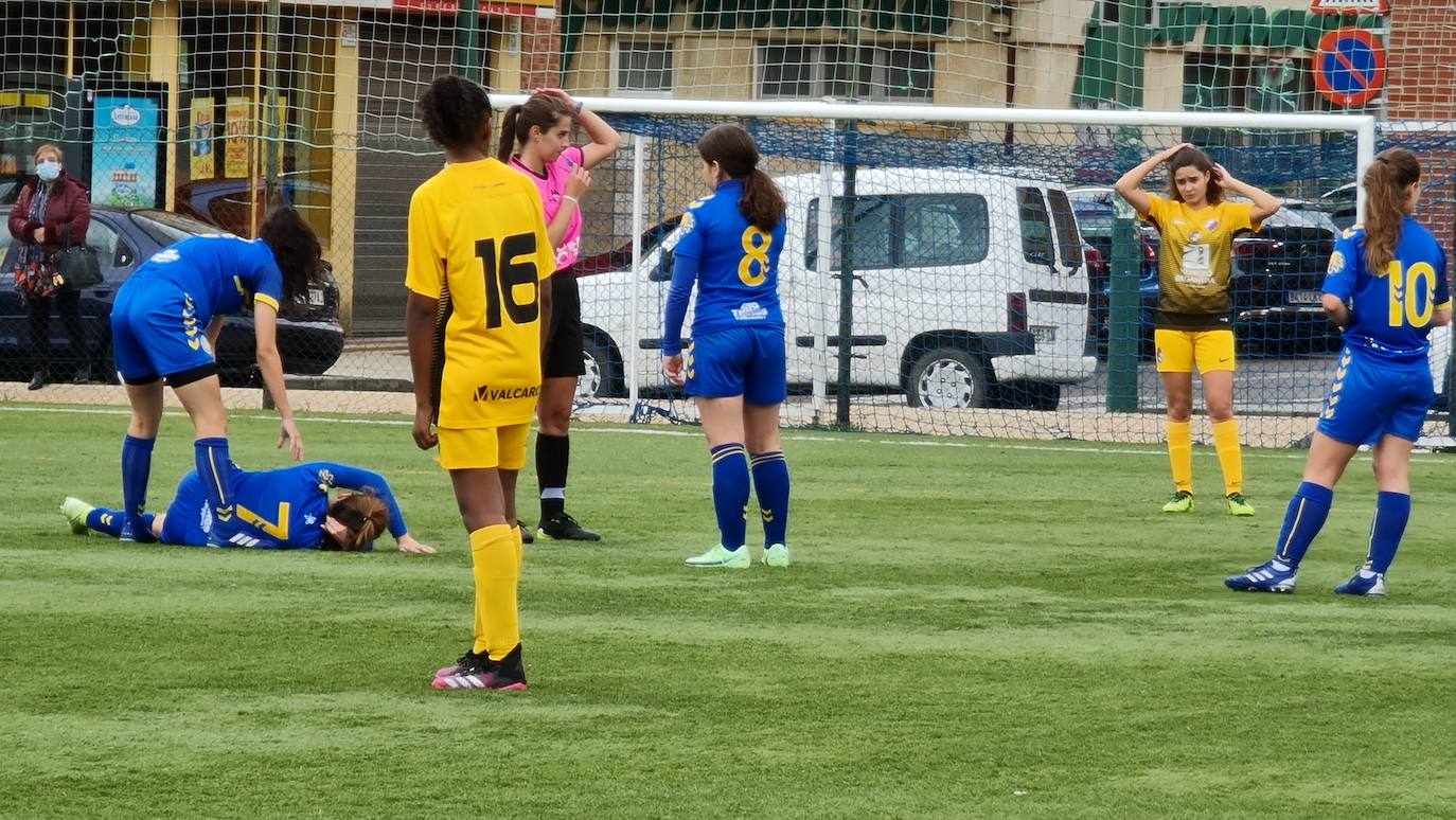 La I Copa Diputación de fútbol femenino ha servido para realizar un tributo a una de las grandes impulsoras de este deporte en la provincia