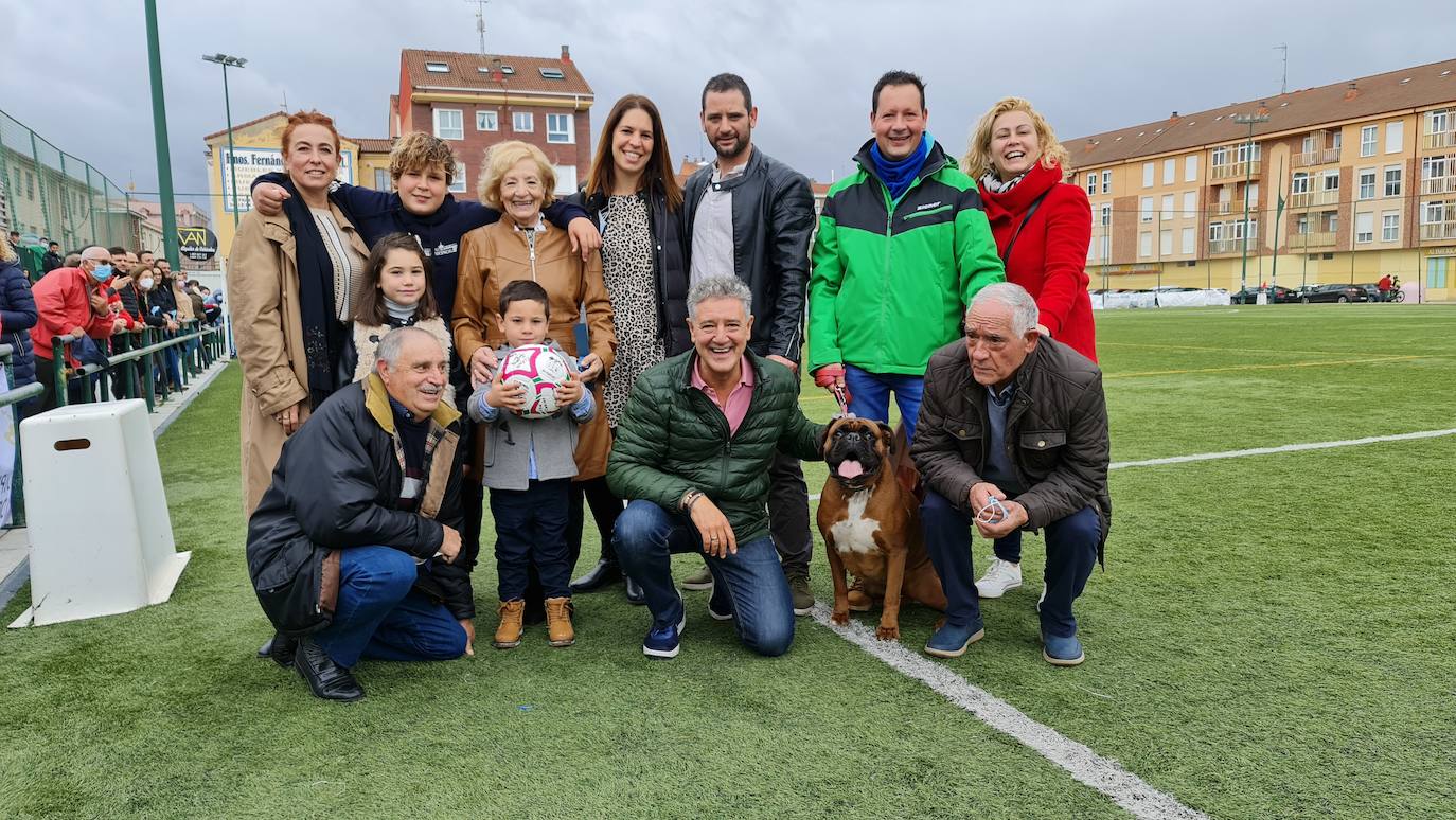 La I Copa Diputación de fútbol femenino ha servido para realizar un tributo a una de las grandes impulsoras de este deporte en la provincia