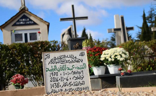 Imagen. Cementerio musulmán en León. 