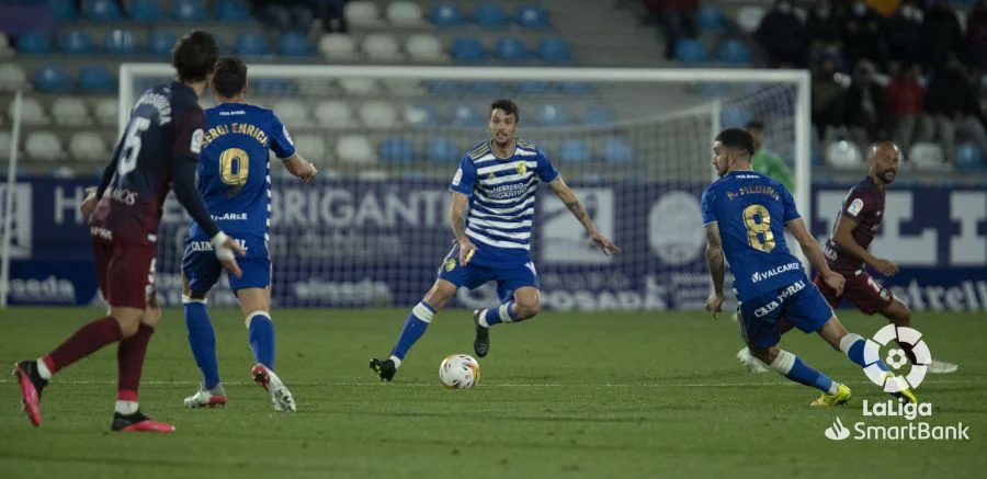 El conjunto berciano ha empatado ante el conjunto altoaragonés en la 14ª jornada de Segunda División 