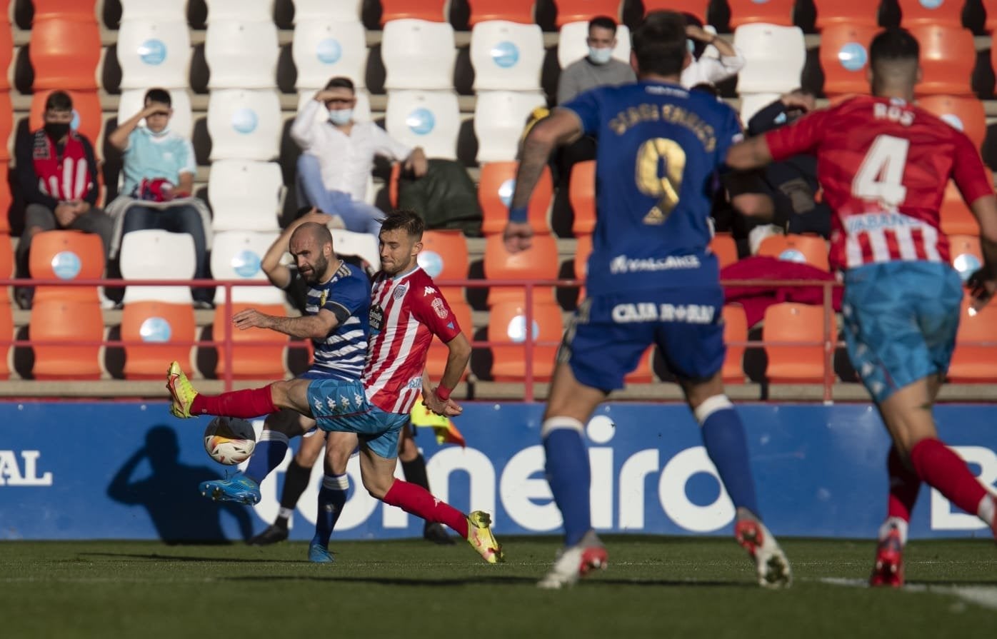 Encuentro disputado por el Lugo y la Ponferradina correspondiente a la Jornada 15 de la Liga Smartbank.