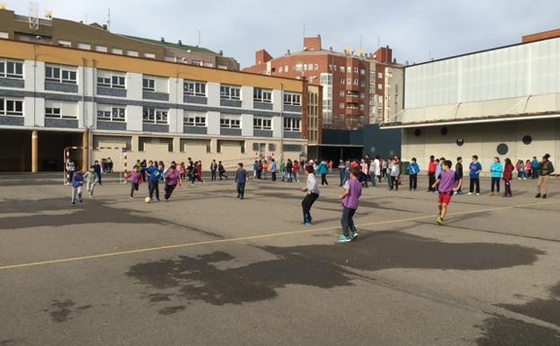 Atención Primaria confina un grupo del CEIP Luis Vives de León