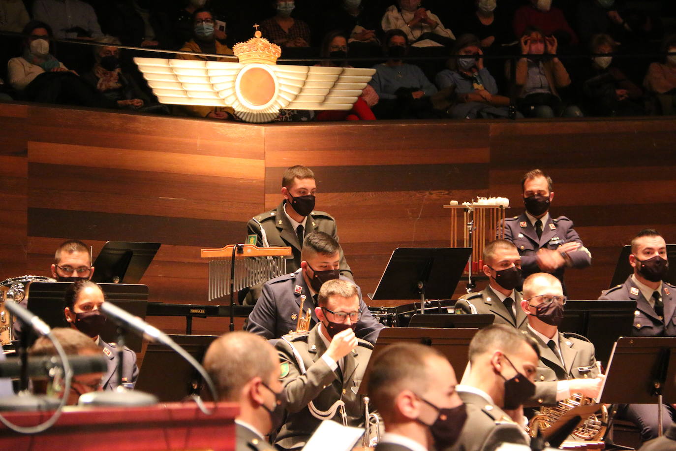 La Unidad de música de la Academia Básica del Aire ha celebrado este miércoles un concierto en honor a Santa Cecilia, patrona de los músicos, con el que el Auditorio ha disfrutado, como siempre, con el repertorio de estos militares
