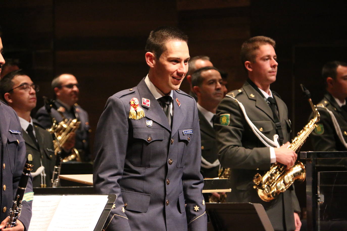La Unidad de música de la Academia Básica del Aire ha celebrado este miércoles un concierto en honor a Santa Cecilia, patrona de los músicos, con el que el Auditorio ha disfrutado, como siempre, con el repertorio de estos militares