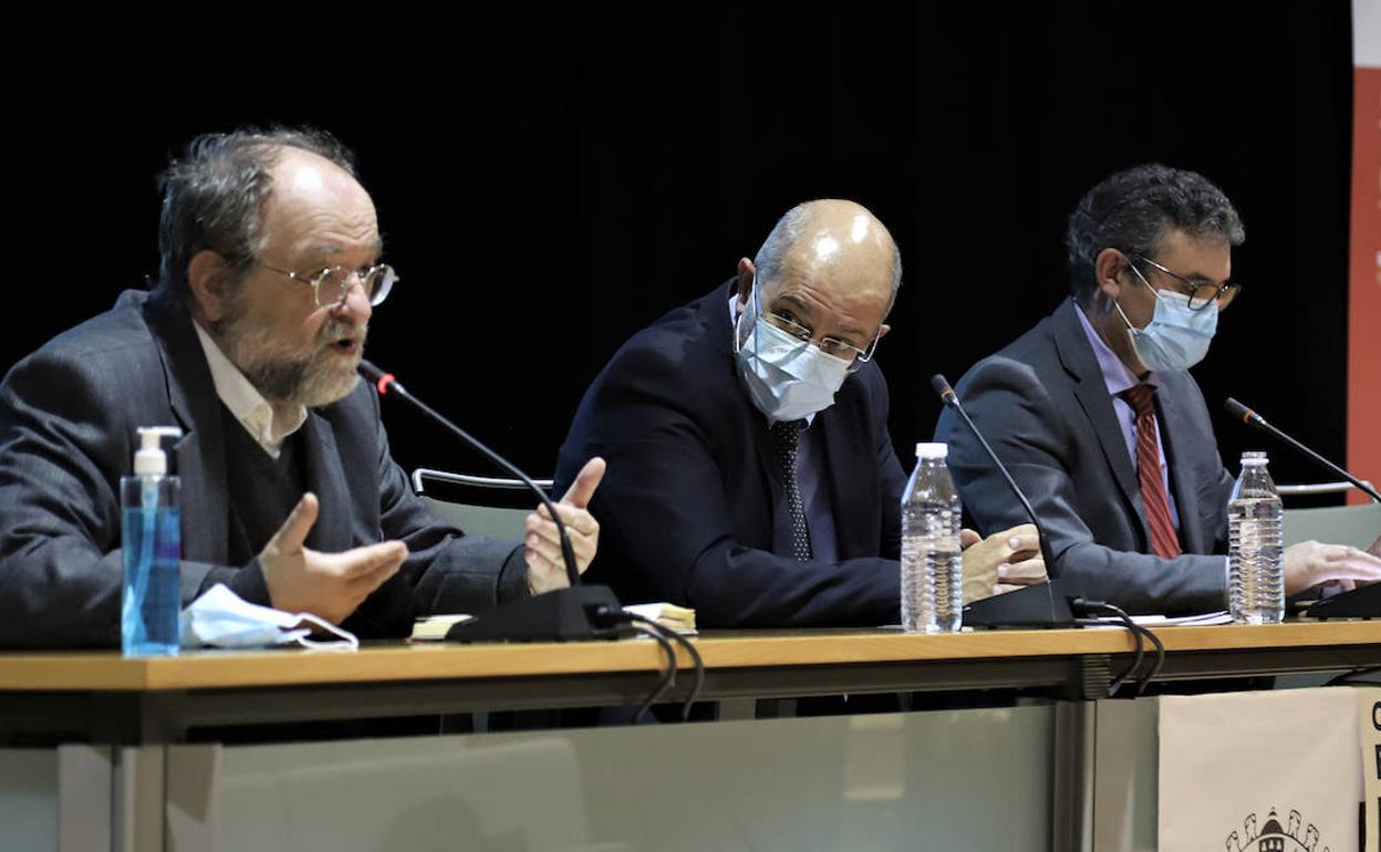 El vicepresidente, portavoz y consejero de Transparencia, Ordenación del Territorio y Acción Exterior, Francisco Igea, clausura la jornada 'Respuestas innovadoras de la cooperación transfronteriza al cambio climático', enmarcada en la Conferencia sobre el Futuro de Europa.