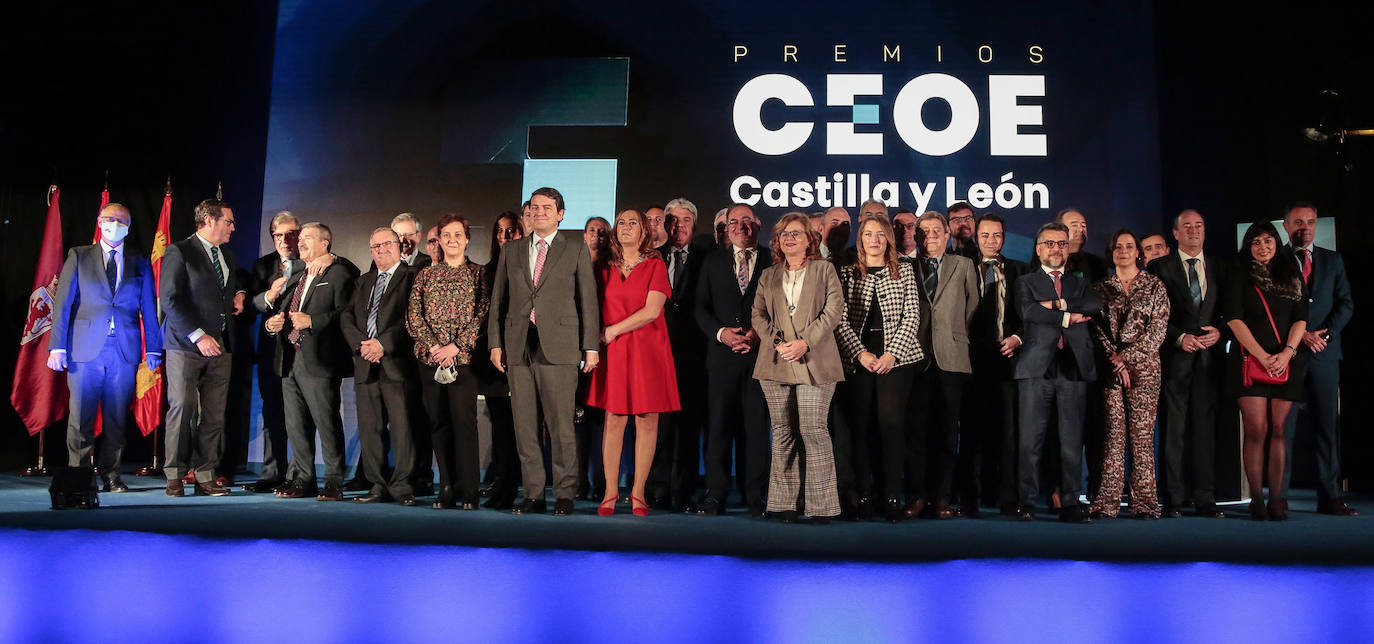 Fotos: Premios de la CEOE en el Palacio de Exposiciones de León