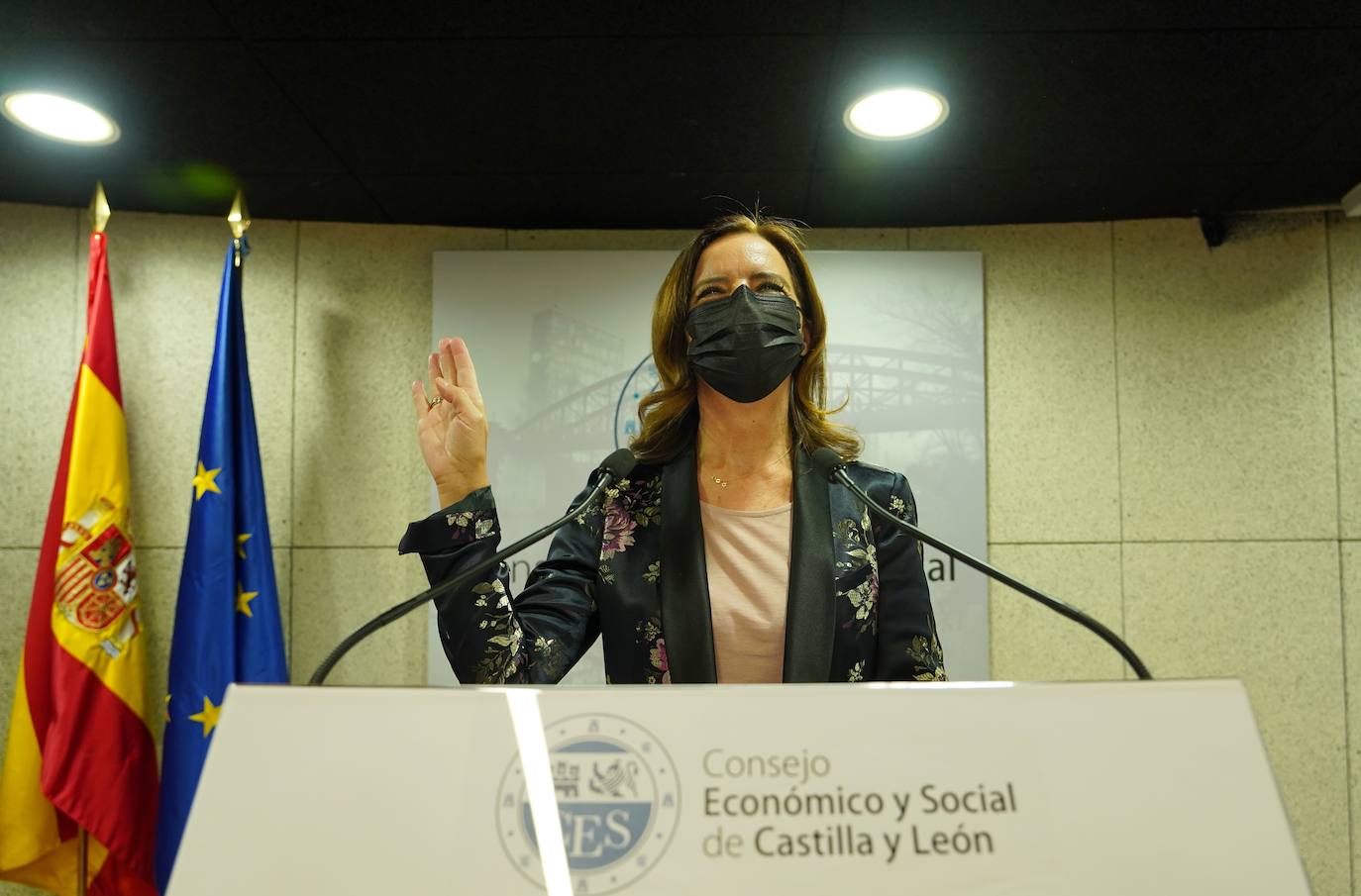 La consejera en su visita al CES. 