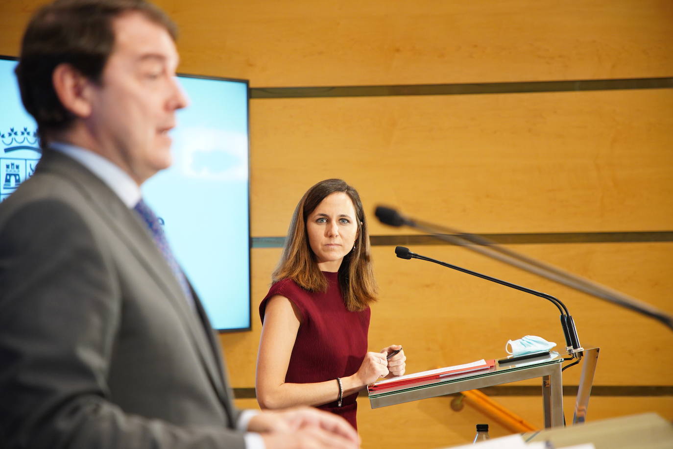 El presidente de la Junta de Castilla y León, Alfonso Fernández Mañueco, se reúne con la ministra de Derechos Sociales y Agenda 2030, Ione Belarra.