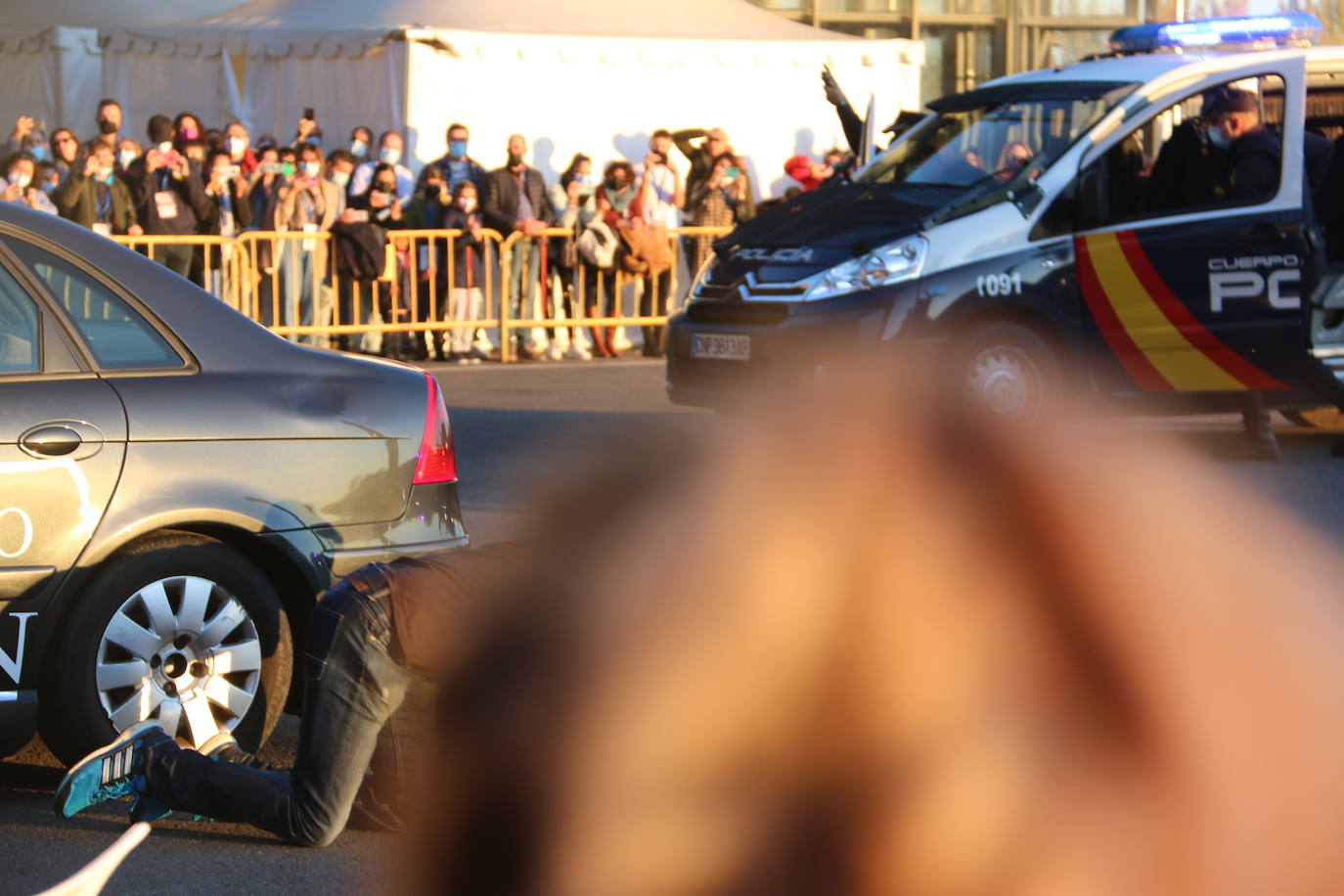 La capital se convierte en el escenario de un espectacular simulacro en el que intervienen diferentes cuerpos de seguridad y emergencias sanitarias | La actividad, que se ha dividido en dos ejercicios concatenados, se enmarca en el XV congreso SEMES que se celebra en el Palacio de Exposiciones desde el jueves