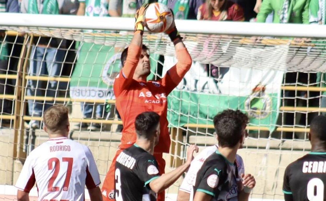 Dani Sotres, en un partido de esta temporada. 