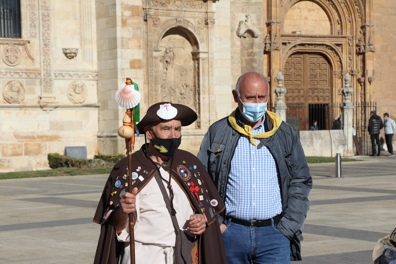 Medio centenar de personas con capacidades diferentes participan en una jornada junto a la Policía Nacional para demostrar que el Camino de Santiago es accesible para todos | La delegada del Gobierno en la comunidad, Virginia Barcones, agradece a las cuatro asociaciones involucradas -Amidown León, Asprona León, Moteros Solidarios y Aderle- su papel social.