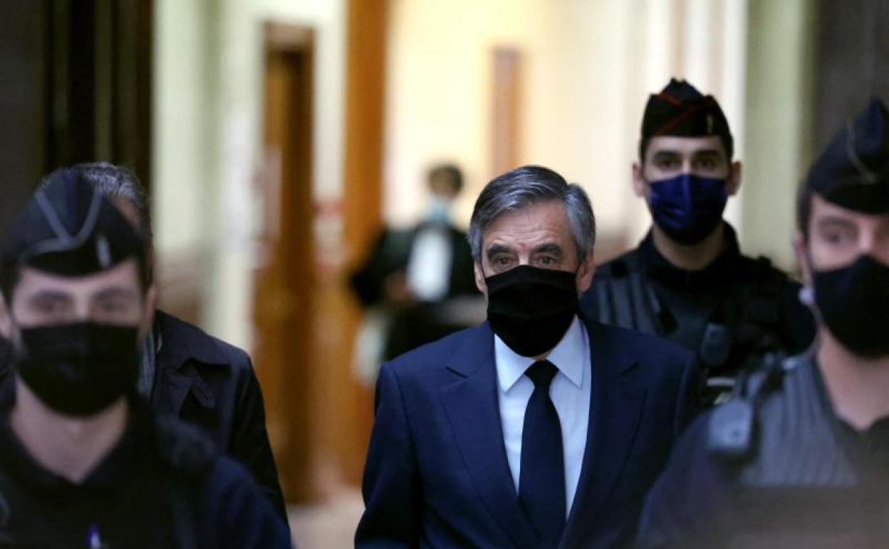 El exprimer ministro francés François Fillon, a su llegada al juicio. 