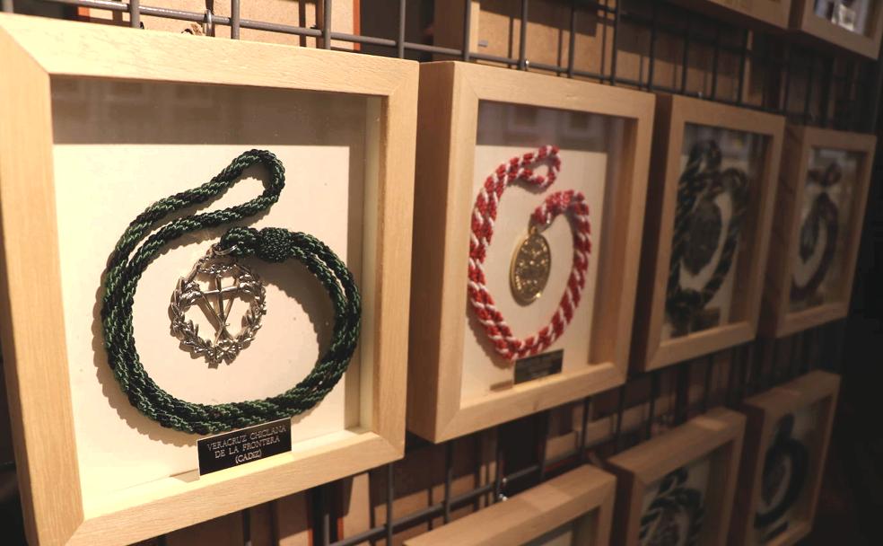 Una de las medallas de Cádiz expuestas en la colección.