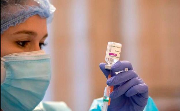 Más de 30.000 leoneses cuentan con tres dosis de la vacuna contra la covid-19.