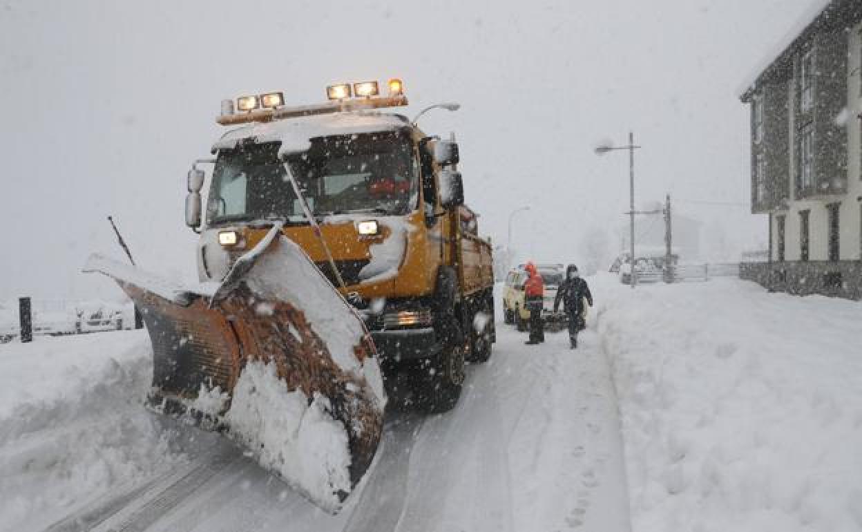 La formación pide arreglar las carreteras antes de la llegada de la nieve. 